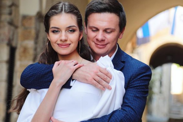 Телеведущий Комаров женился на 'Мисс Украина': первые фото и видео со свадьбы