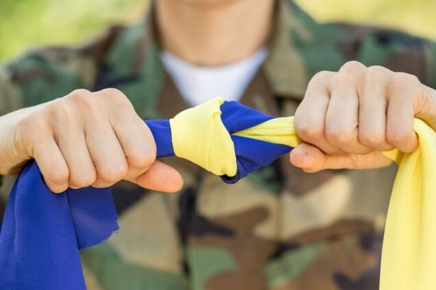 Пусть кремлевский режим сходит с ума, нам - свое делать