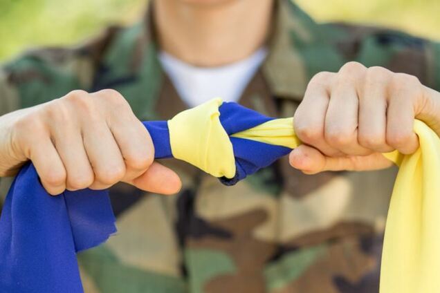 Хай кремлівський режим божеволіє, нам - своє робити