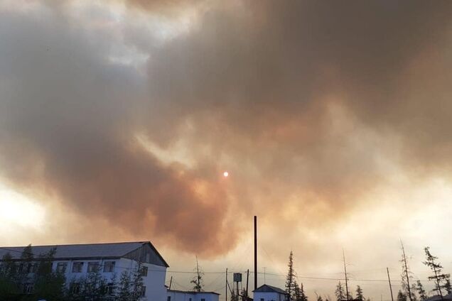 Росію охопили масштабні лісові пожежі: фото і відео пекельної стихії