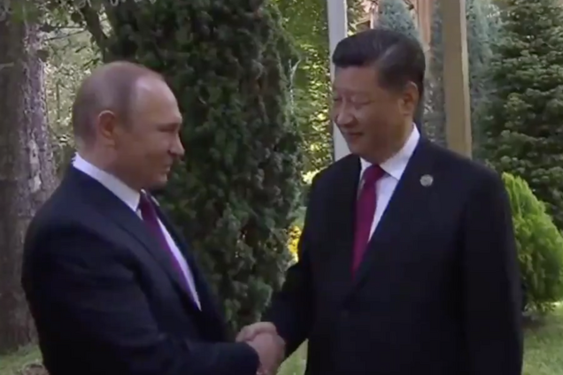 'Теперь жениться должен!' Путин озадачил сеть новым 'интимом'