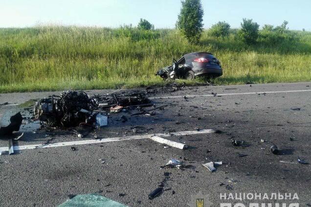 На Рівненщині розбилися два авто: є загиблі
