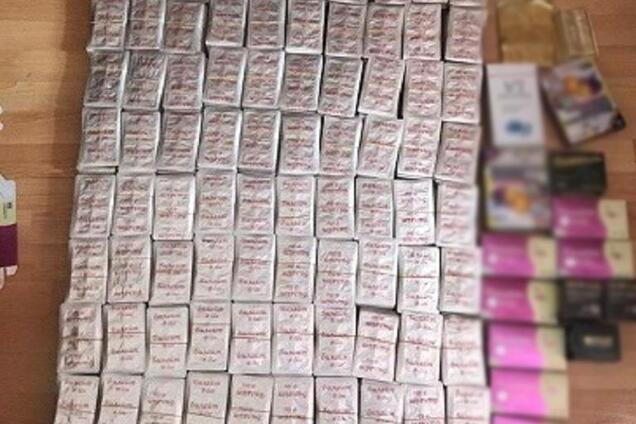 В Киеве под видом таблеток для похудения продавали психотропы