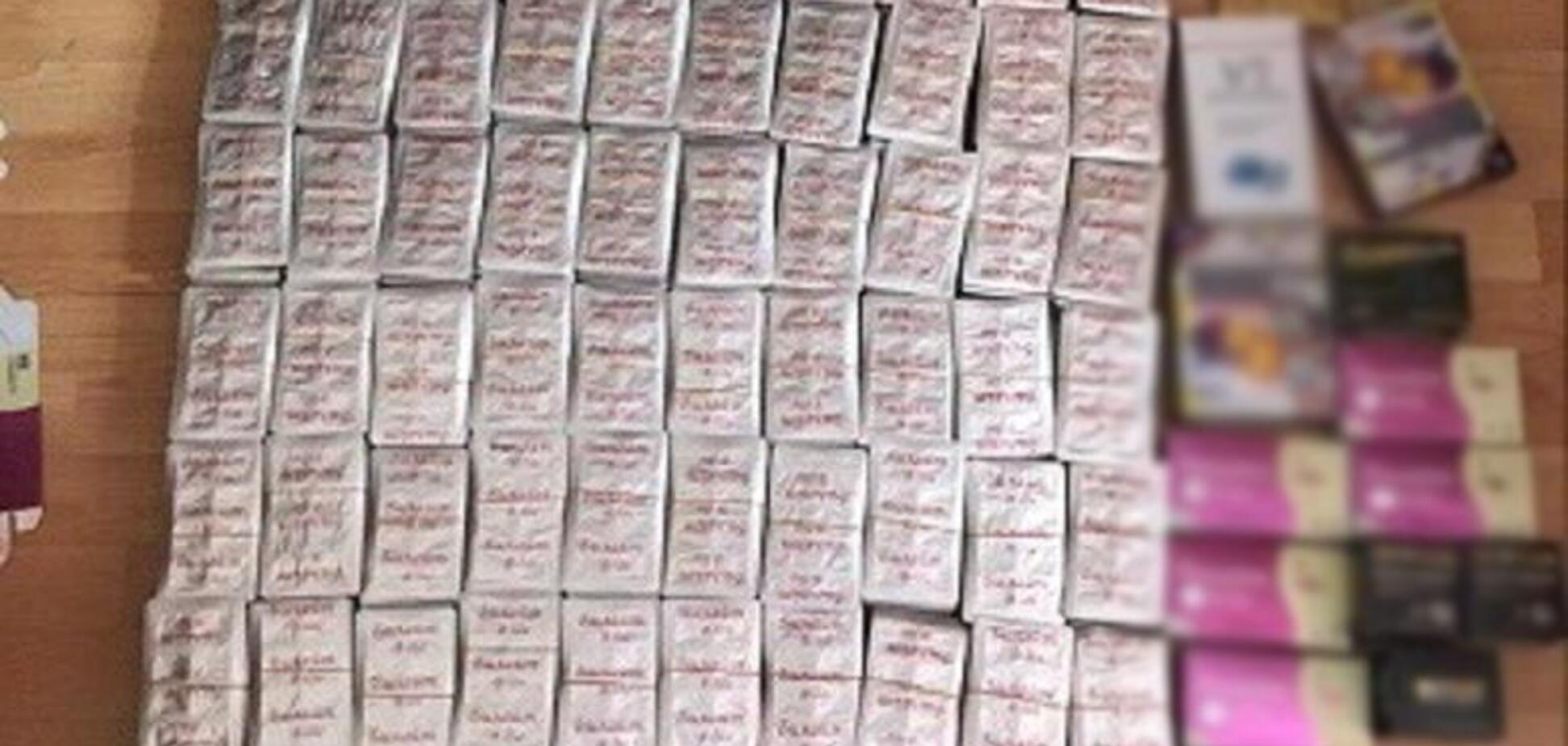 В Киеве под видом таблеток для похудения продавали психотропы