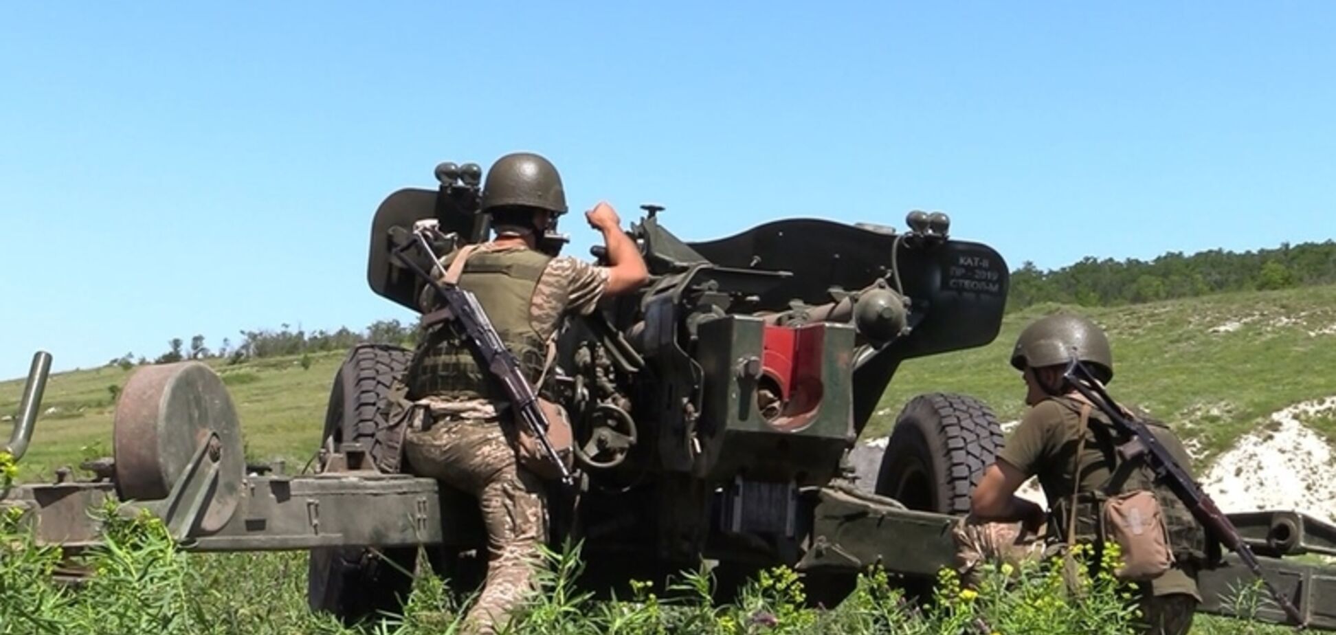 Террористы разбушевались на Донбассе: убит украинский военный, есть раненые