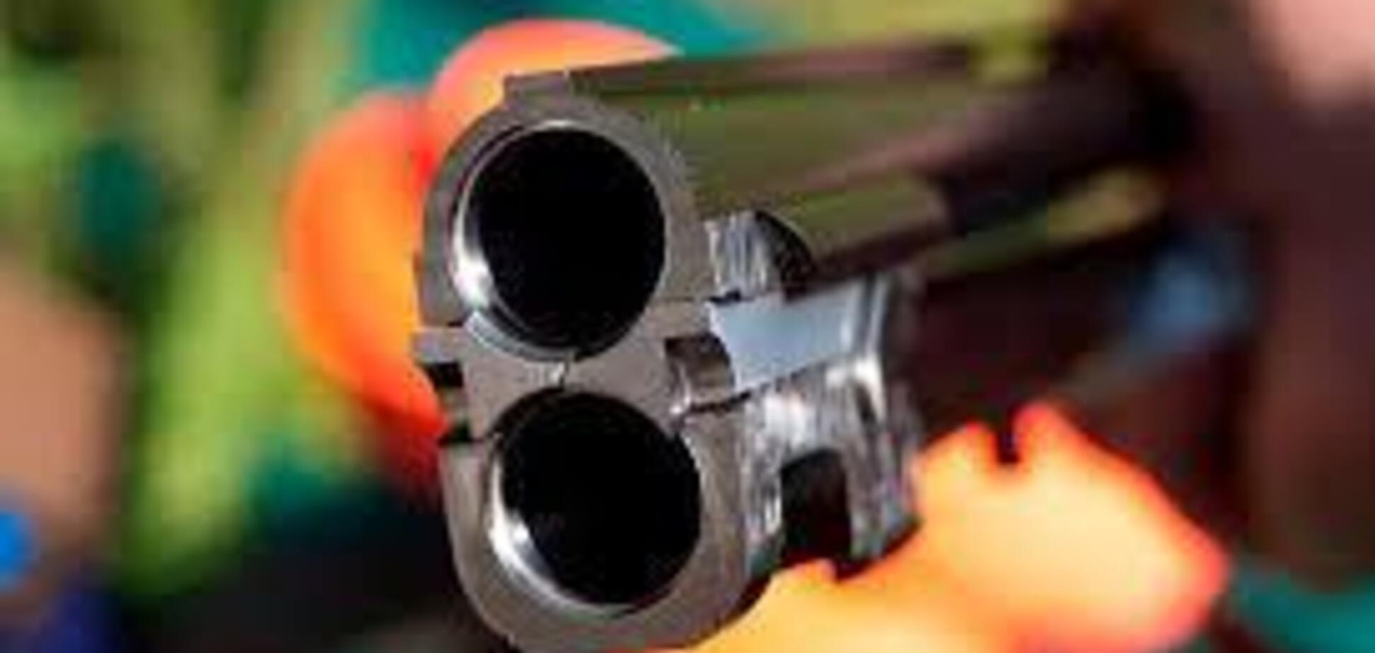 Под Харьковом отец застрелил сына и покончил с собой