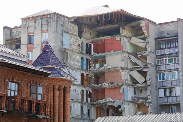 В Молдове рухнула жилая 9-этажка: момент катастрофы попал на видео