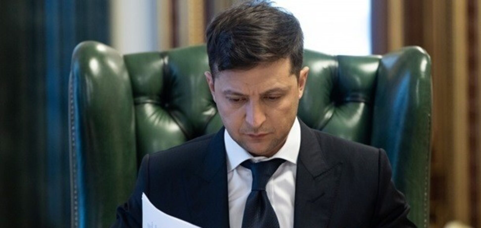 VIPов оставили без маячков: Зеленский отменил указ Ющенко о 'мигалках'