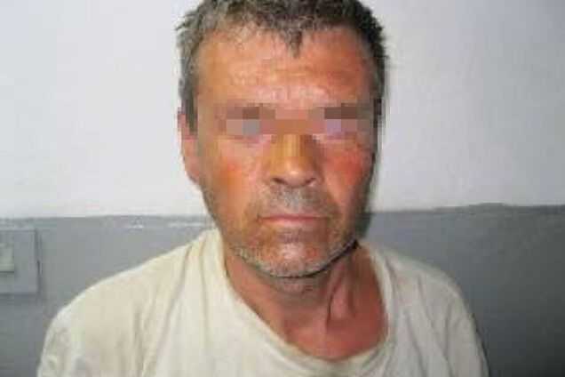 Представлялся врачом и раздевал: на Черниговщине задержали 'серийного' педофила