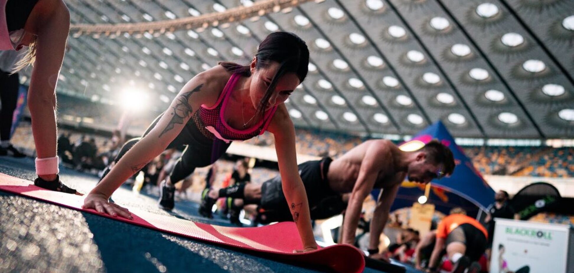 Понад 300 людей відвідало відкрите тренування Red Bull # ПіднятіПланку на Олімпійському