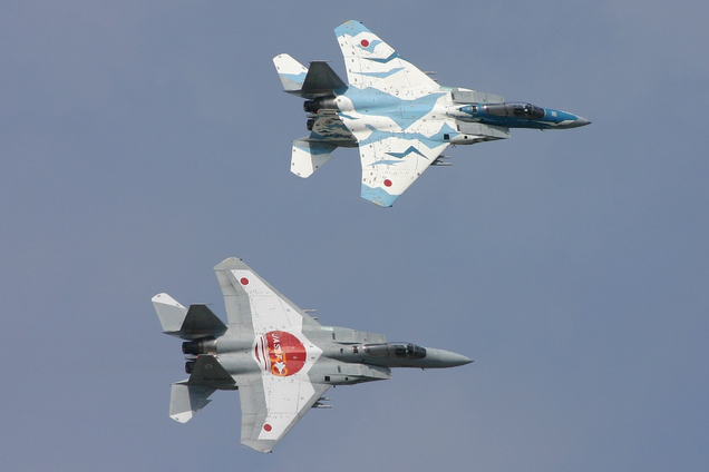 Япония подняла истребители на перехват самолетов Путина