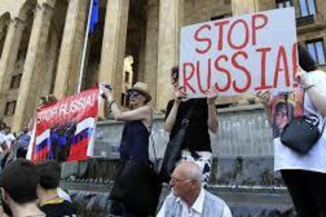 Дружить с Россией? Чудовищная глупость!