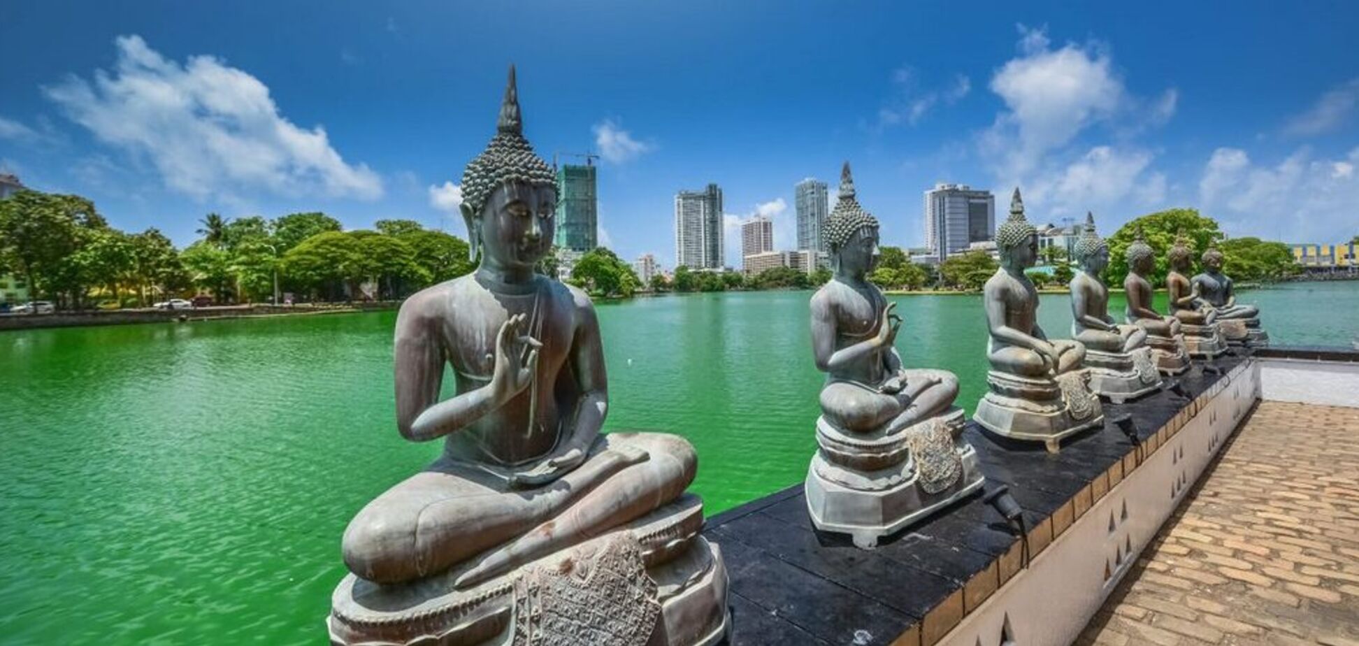 ЧП из-за терактов на Шри-Ланке: появилась плохая новость для туристов