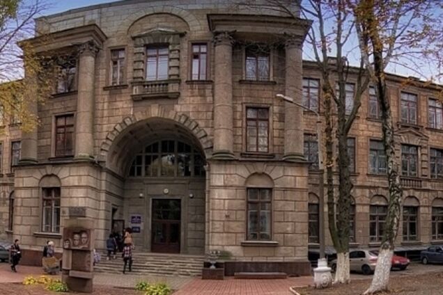 Полиция расследует дело о фиктивном обучении иностранных студентов на базе Днепропетровской медакадемии