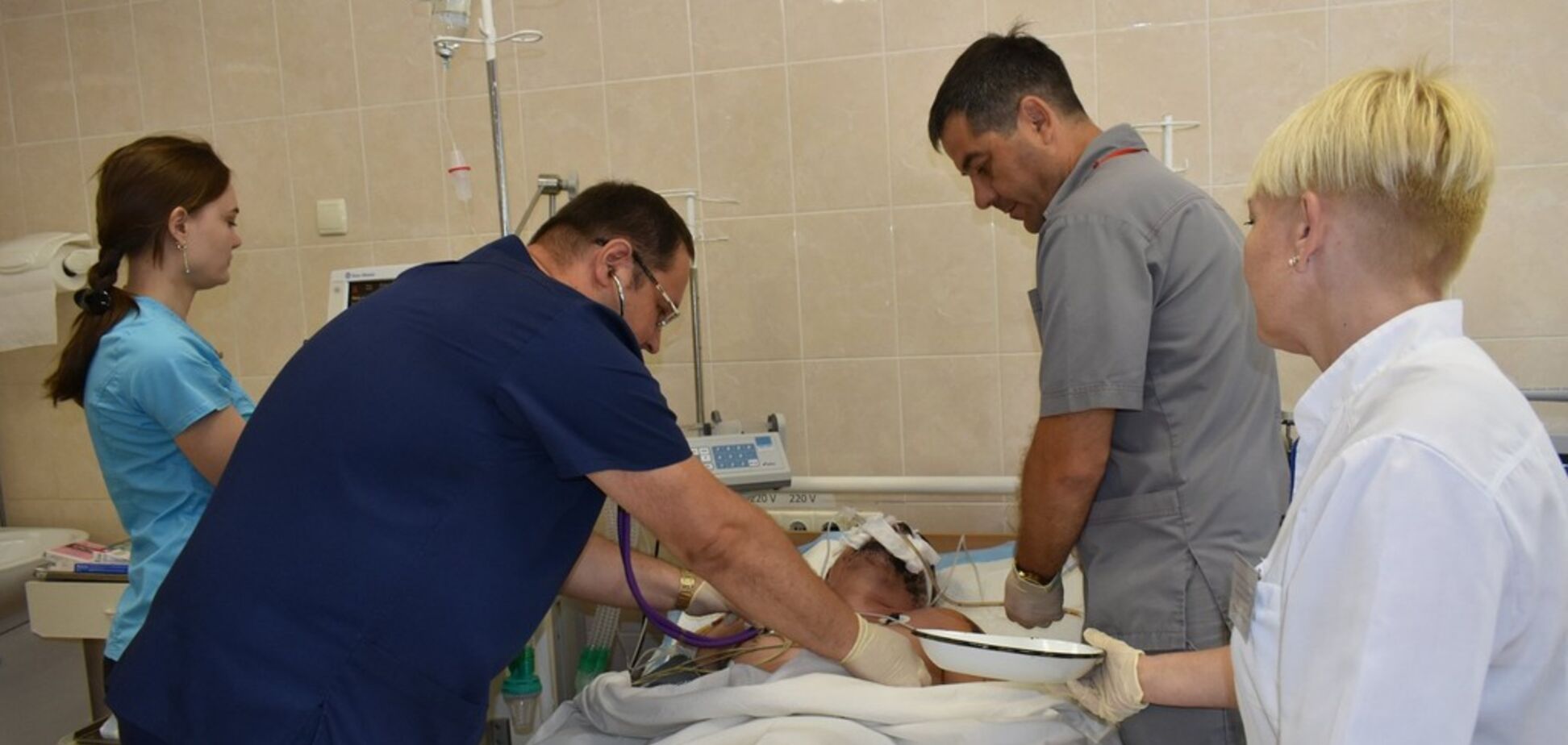 Лицо сгорело, перебитые кости: в Днепре спасают бойца ВСУ