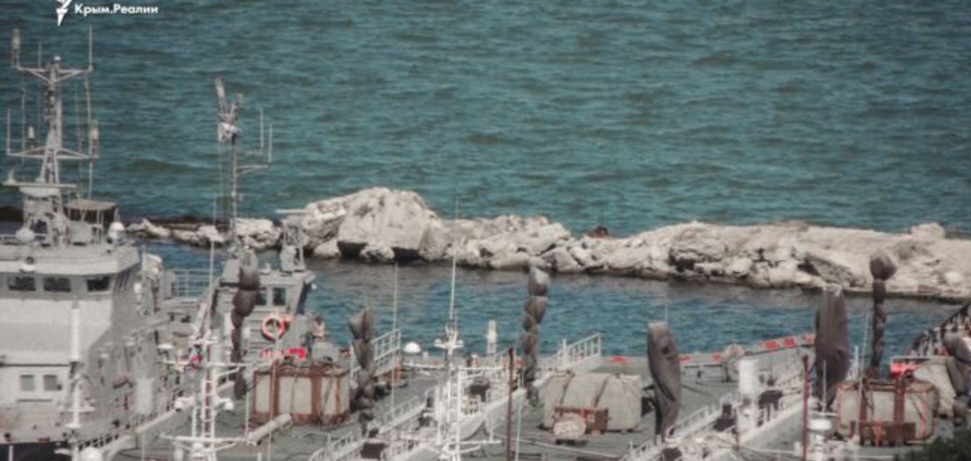 У Криму раптово зникли українські кораблі: що відомо