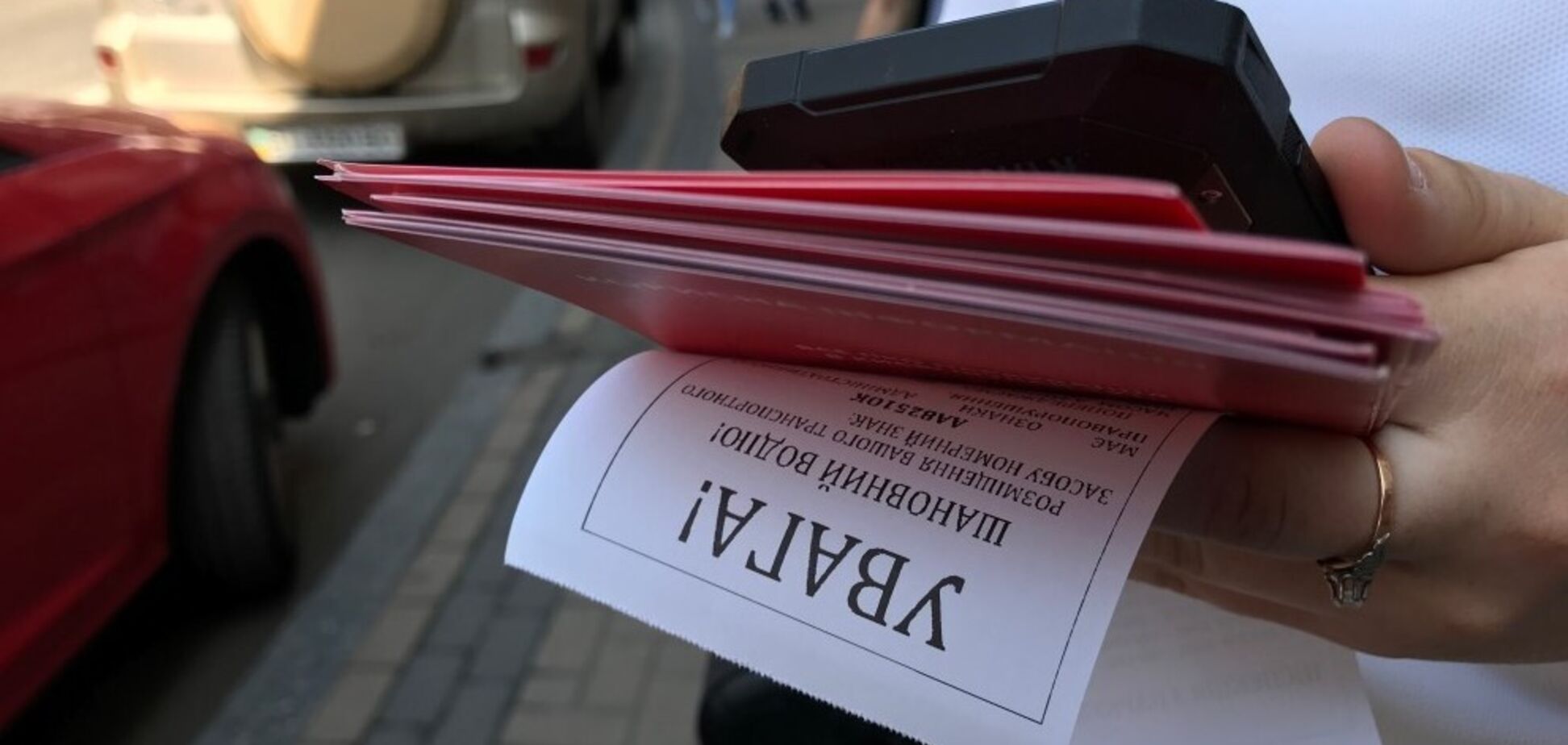 У Києві запрацювали інспектори з паркування: Кличко опублікував відео