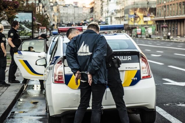 В центре Киева произошла массовая драка: пострадали патрульные