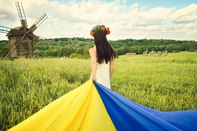 День Конституции 2019: поздравления в стихах и прозе