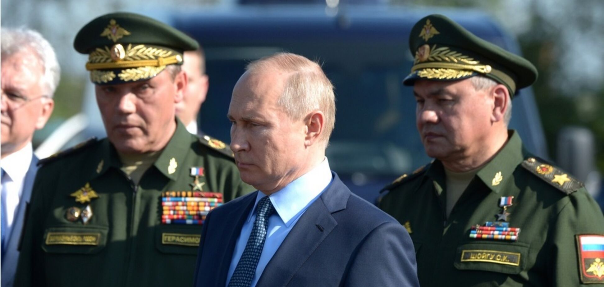 'Лізе головою в петлю': Джемілєв назвав авантюри Путіна благом