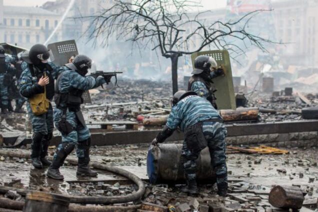 Приказал штурмовать Майдан: суд отпустил скандального экс-начальника СБУ Киева