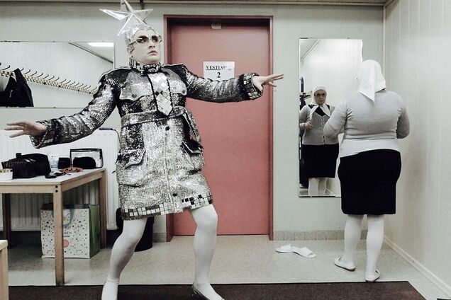 Чуть лицо не 'смыло': мокрая Сердючка рассмешила сеть курьезным фото