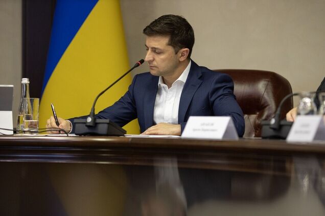 Деньги за доносы: украинцы оценили нашумевшее предложение Зеленского