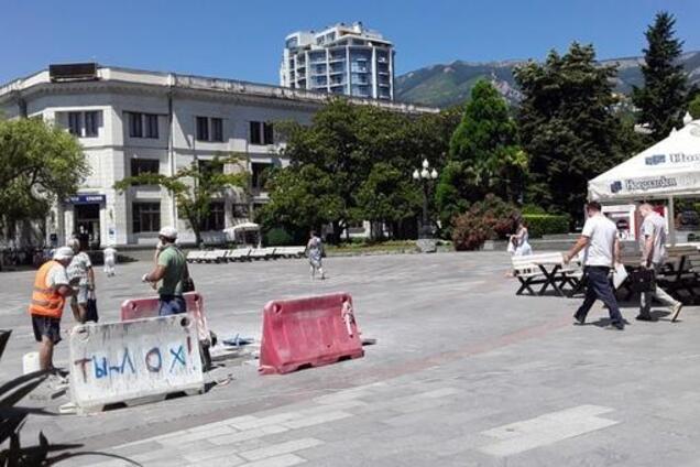 'Ти лох!' У мережі показали порожні курорти окупованого Криму