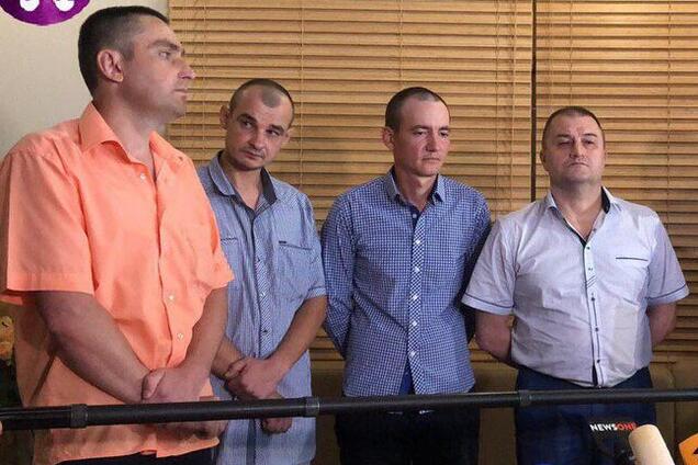 З полону терористів 'Л/ДНР' звільнили чотирьох бійців ЗСУ: вони прибули до Києва