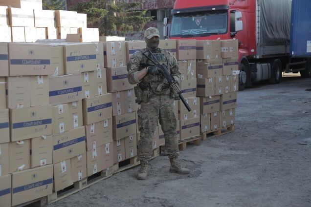 СБУ накрыла крупнейший канал контрабанды в истории Украины: фото спецоперации