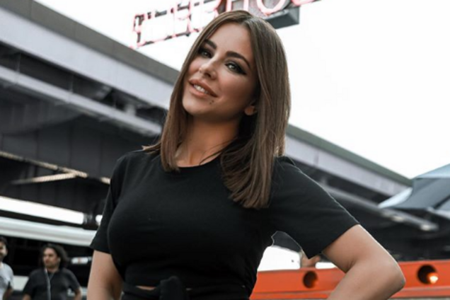 'Зачем школьников совращаешь': Лорак озадачила сеть новым фото