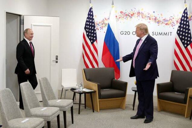 "Прекрасна людина!" Трамп розсипався у компліментах Путіну