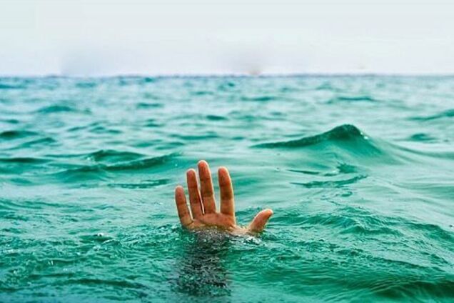 Подскользнулся и ушел под воду: под Киевом утонул 6-летний ребенок 