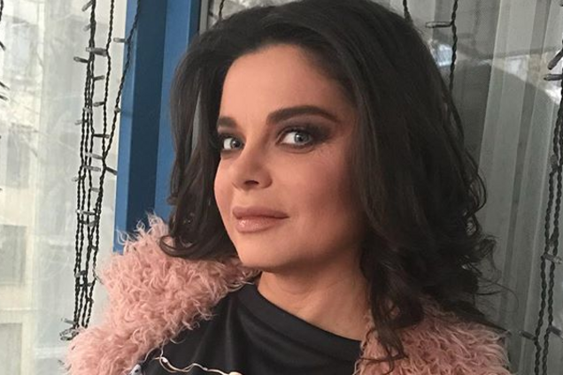 'Не пустили на родину!' Запрещенная в Украине Королева наехала на СБУ