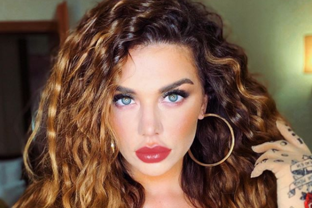 'Резиновая кукла': Седокова разозлила сеть новым фото