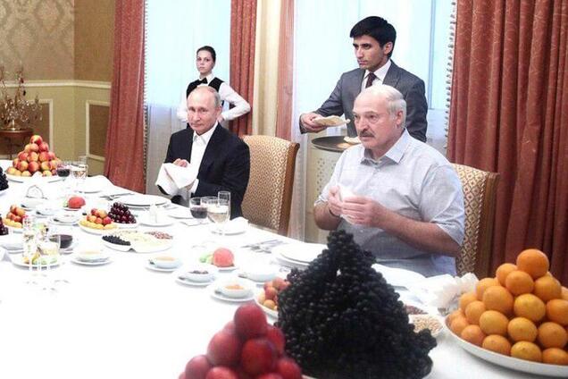 "Каддафі не вистачає": Путіна розгромили за посиденьки з Лукашенком