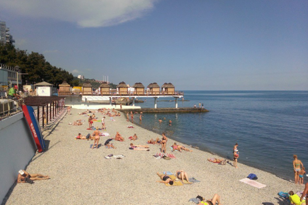 'Найди отдыхающего': в сети показали провальный туристический сезон в Крыму