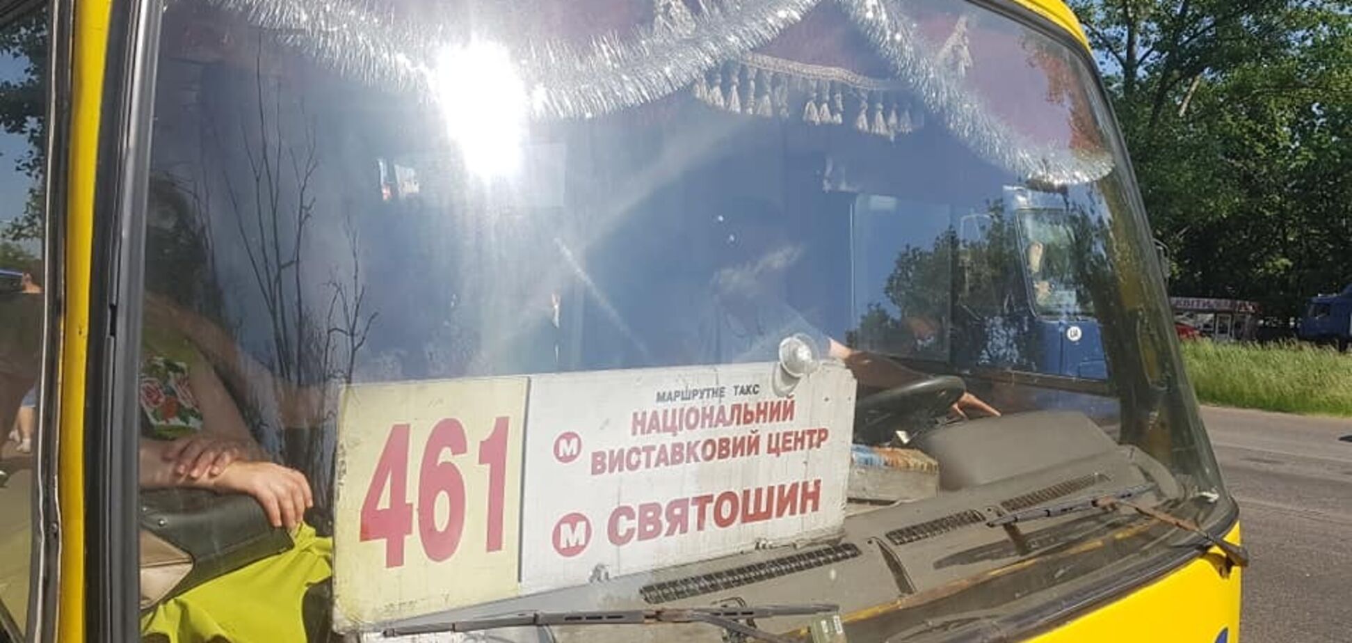 'Высадил посреди дороги!' В Киеве водителя маршрутки засекли на хамском поведении 