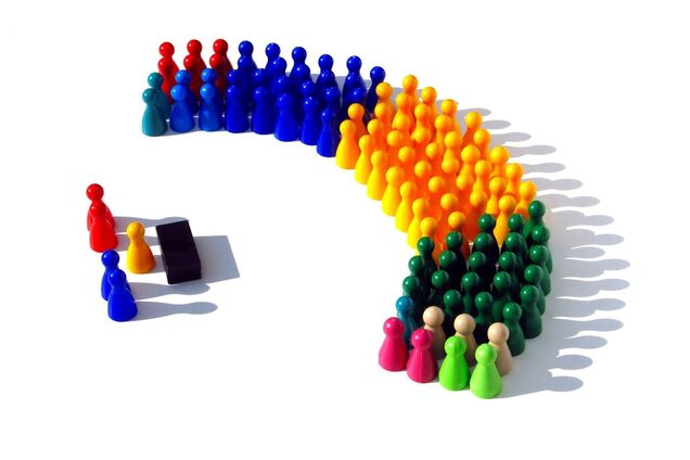 Передвиборчий цинізм: яким обіцянкам політиків вірять українці — опитування Оbozrevatel