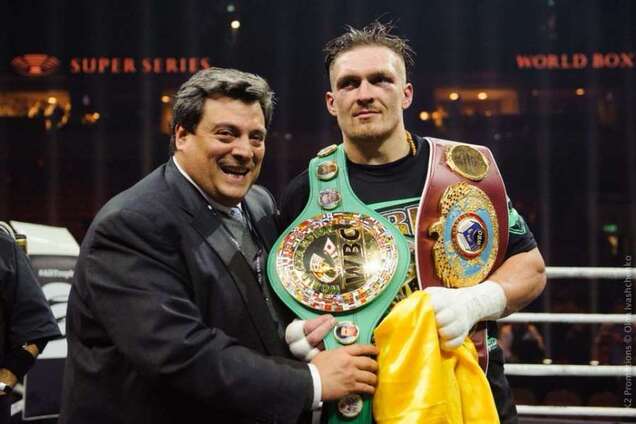 Усика лишили чемпионского пояса