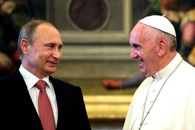 Обговорять Україну: Путін зустрінеться з Папою Римським