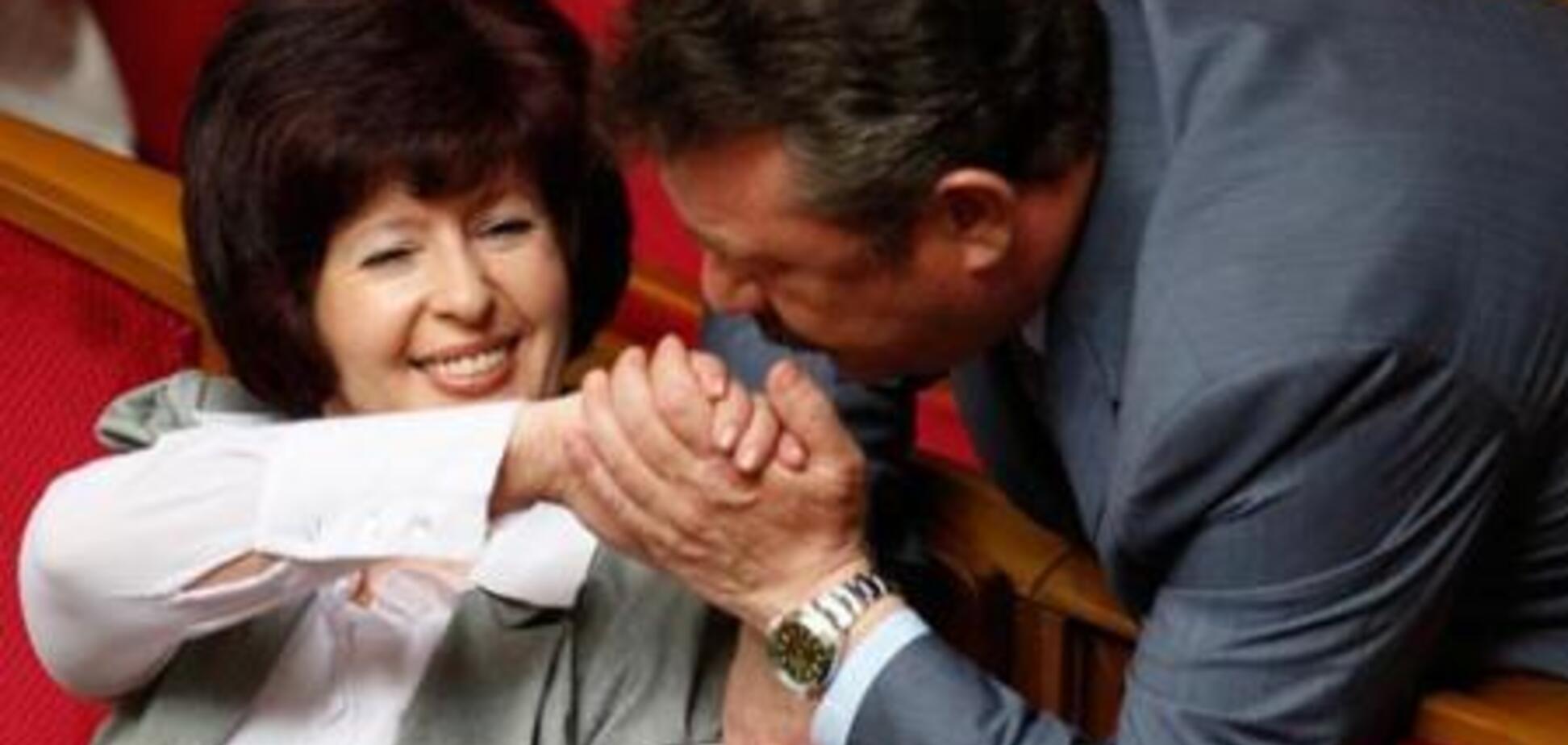 Українці повернули політичний непотріб часів Януковича