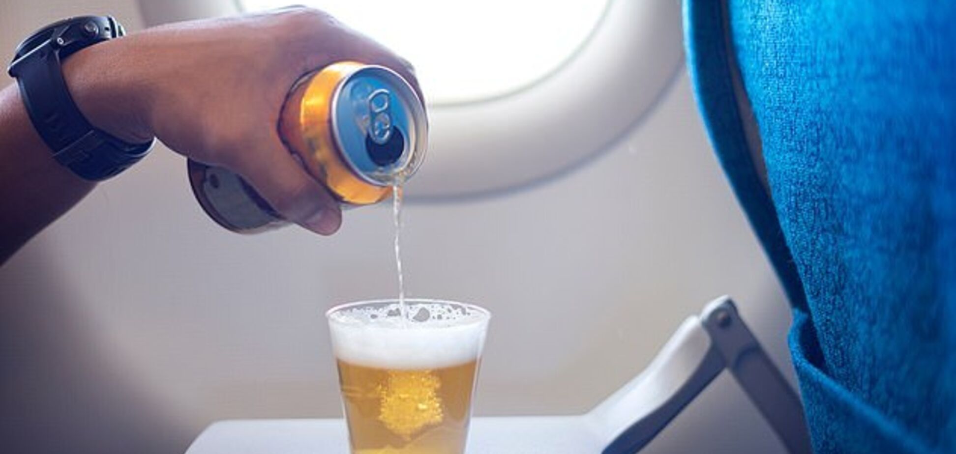 Бушующих в самолетах пьяных туристов будут наказывать огромным штрафом и сажать в тюрьму