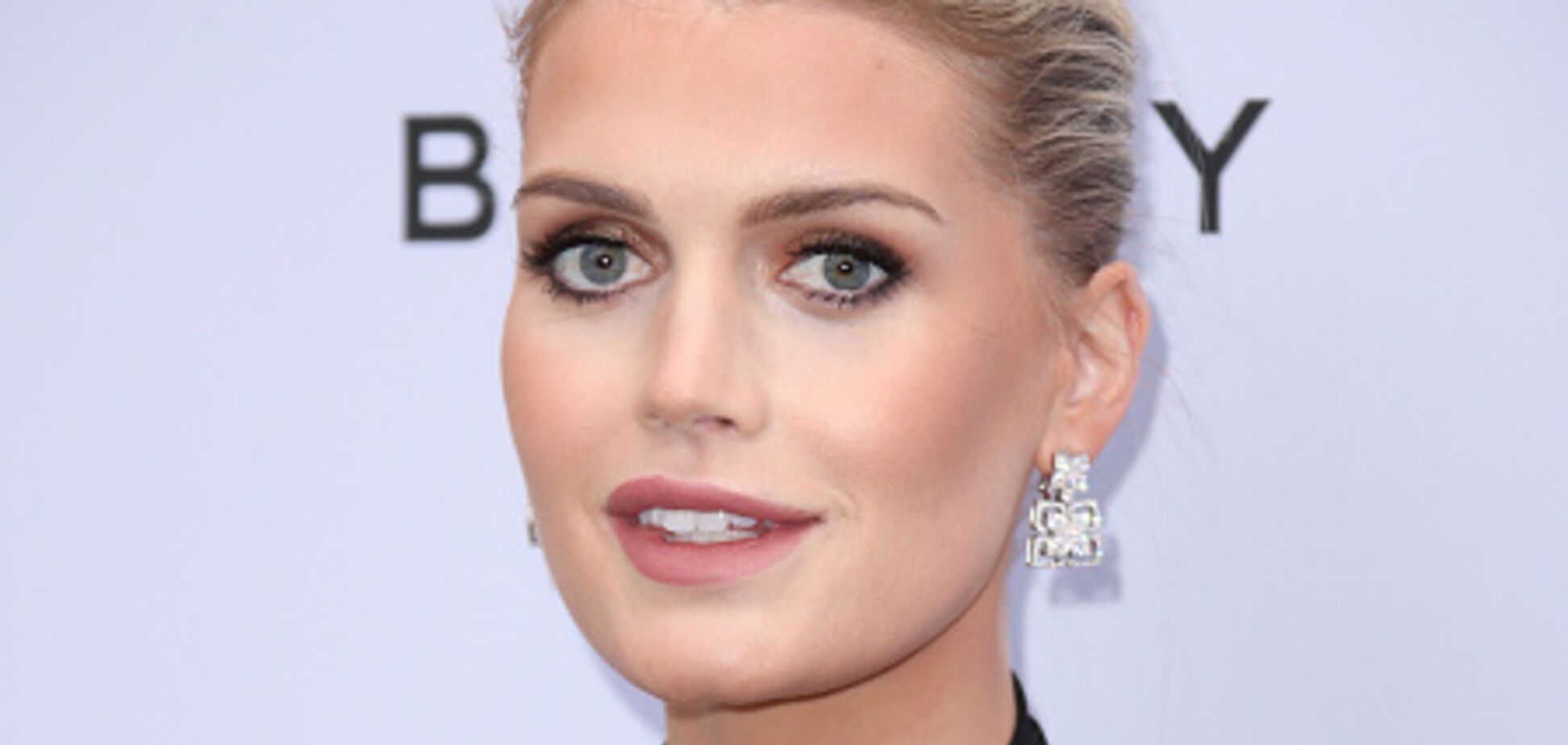 Ей 28, а ему — 60: племянница принцессы Дианы спровоцировала слухи о помолвке с миллионером