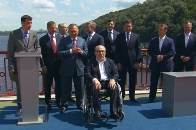 'Оппоблок' перед выборами в Раду объединился с 4 партиями