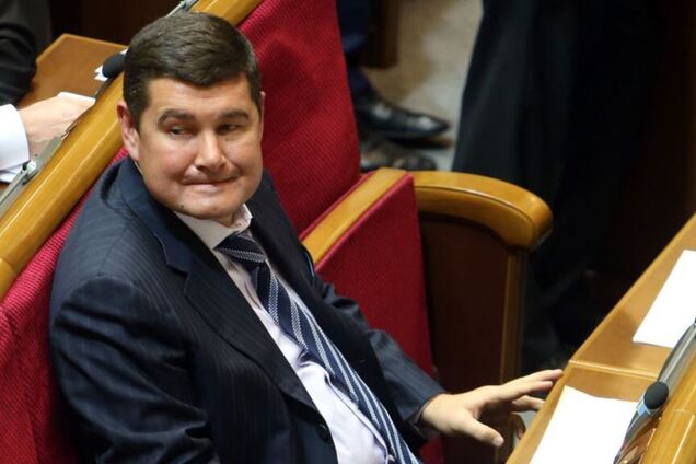 Мать сына скандального Онищенко собралась в Раду: что известно