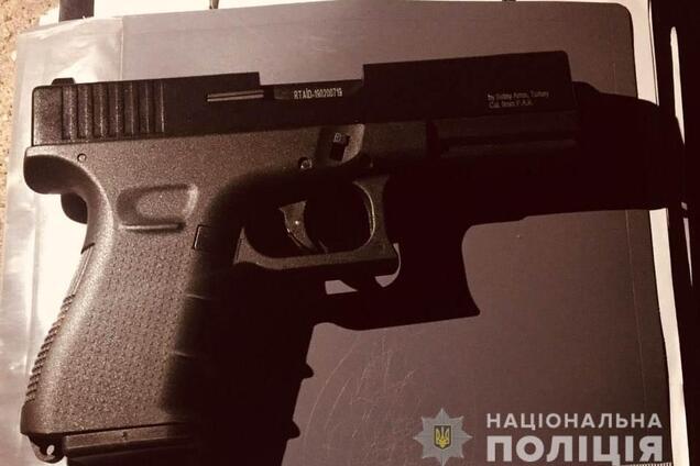 Під Києвом на зйомці 'Битви екстрасенсів' трапилася стрілянина: з'явилося відео