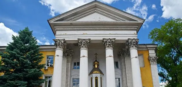 В Крыму суд изъял в украинской церкви здание