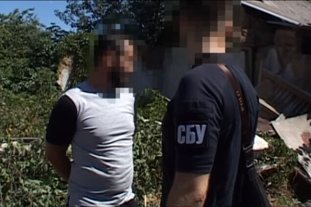 Бизнес не удался: СБУ задержала торговца контрабандными наркотиками в Новомосковске. Фото и Видео