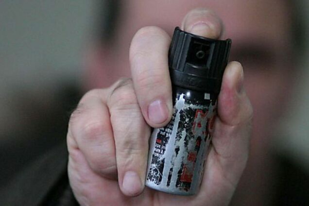 Распылили газ в лицо: в Киеве напали на народного депутата